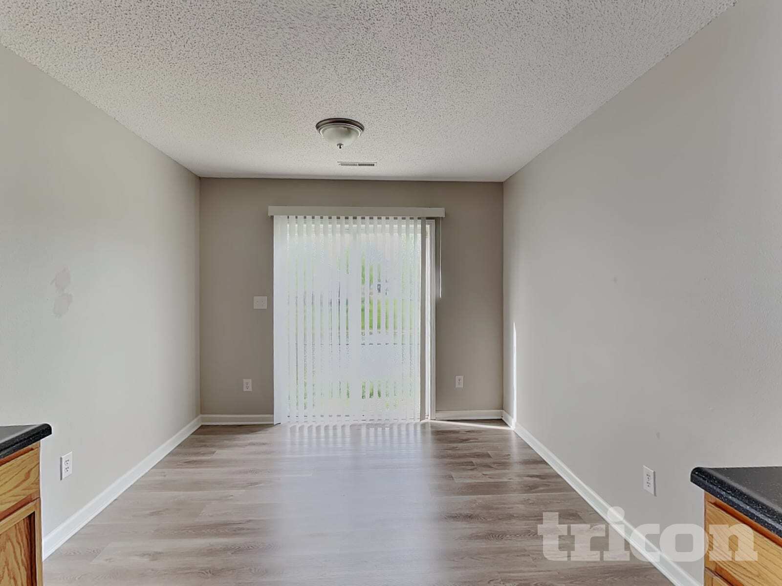 Building Photo - 643 Rocky Meadow Dr