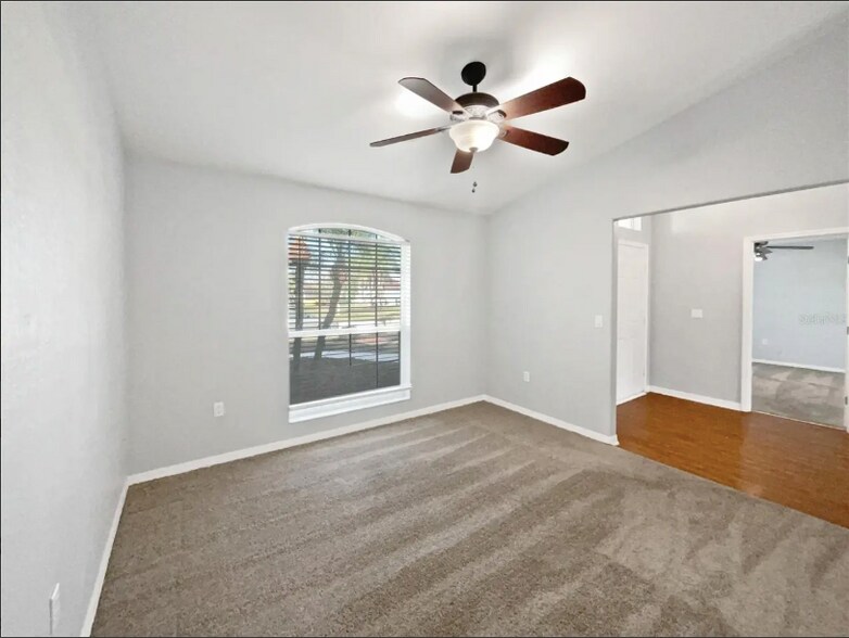 Building Photo - 7010 Summit Cir