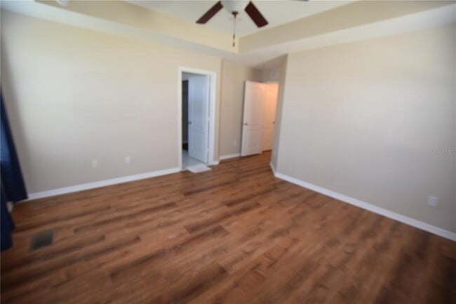 Building Photo - 1570 Scarlet Oak Loop