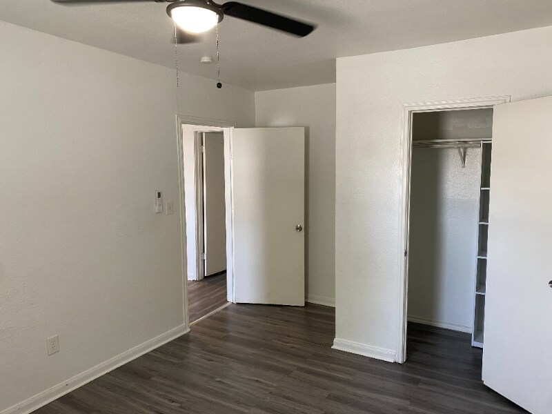 Building Photo - 5415 Buena Vista St