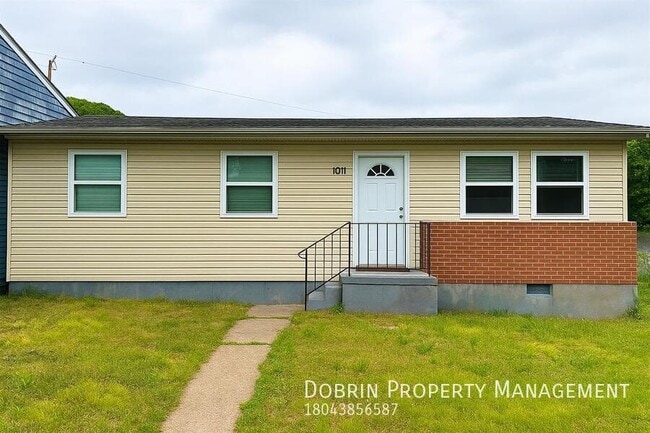 Primary Photo - 1011 Kinney St