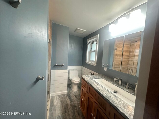 Building Photo - 820 3rd St N