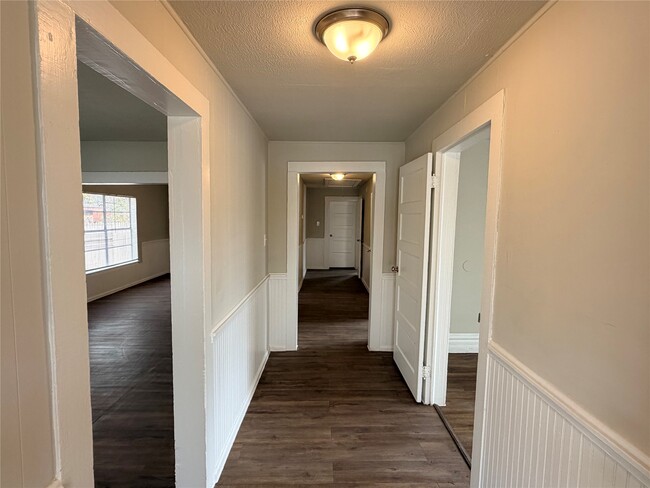 Building Photo - 2212 Semmes St