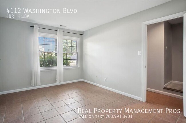Building Photo - 4112 Washington Blvd
