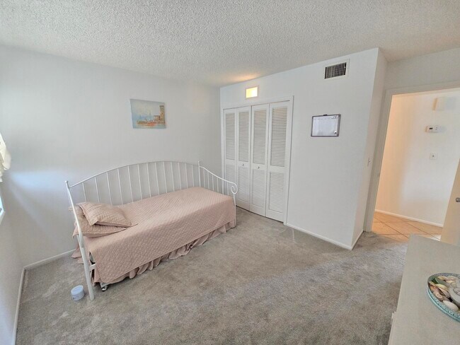 Building Photo - 1935 Cobia Dr