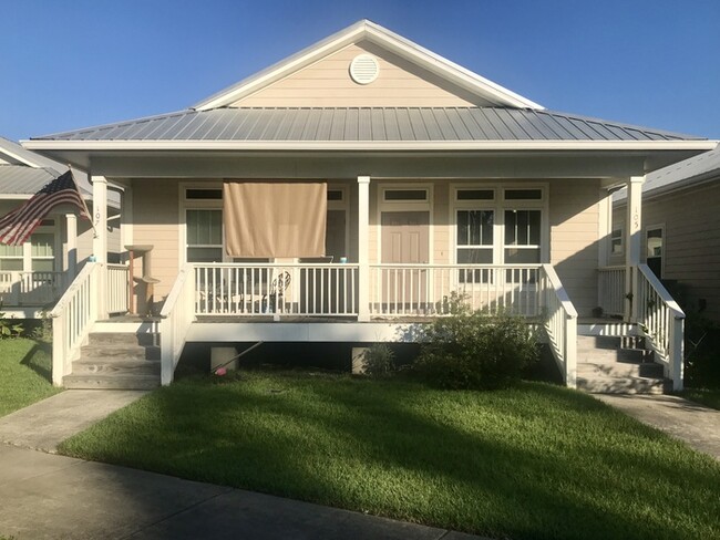 Primary Photo - Beautiful 2/1 in Bay St. Louis MS