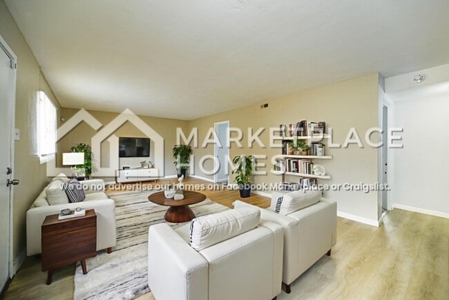 Building Photo - 6855 Woodhurst Dr