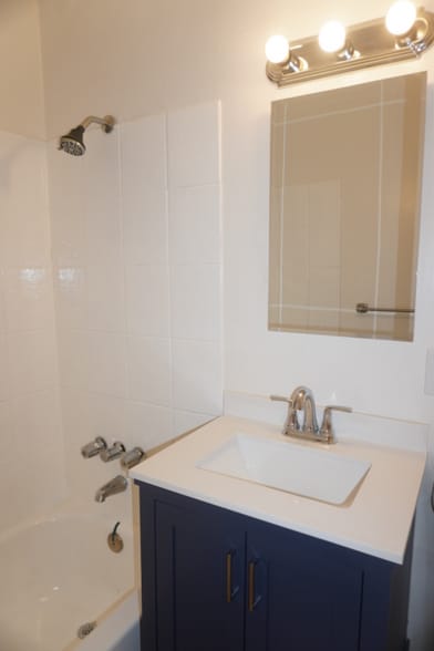 Building Photo - 35 Alan Ct