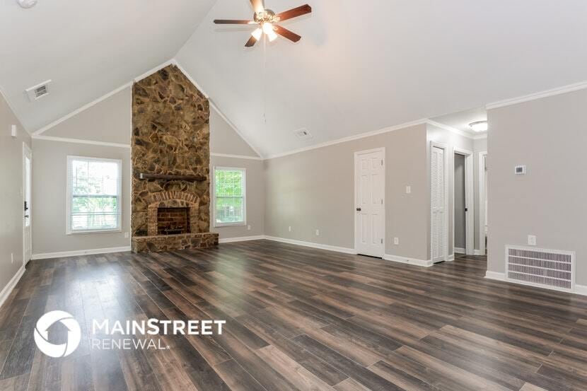 Building Photo - 1303 Bellingham Dr