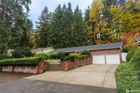 Building Photo - 3bd/2.25ba Bellevue Home