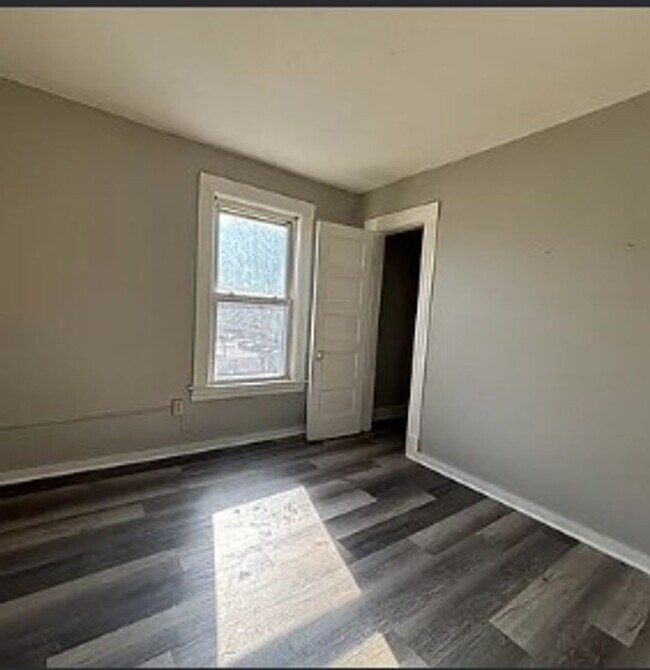 Building Photo - 200 Prospect St