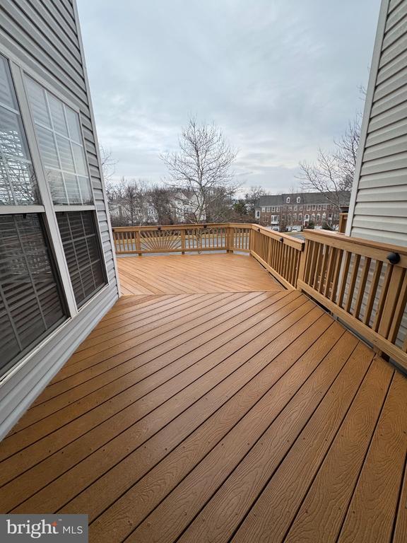 Building Photo - 45776 Mountain Pine Square