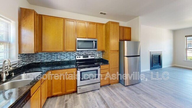 Building Photo - 33 Mallard Run Dr