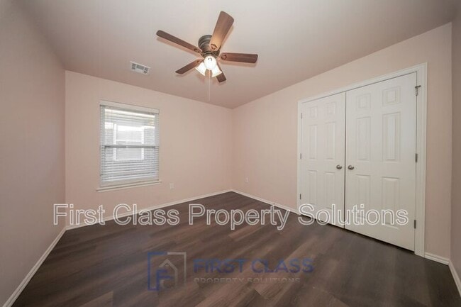 Building Photo - 2241 NW 198th St