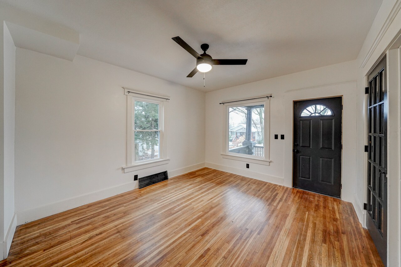 Building Photo - 818 S 31st St