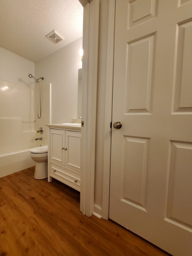 Building Photo - 67 Harry Ave