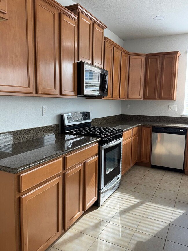 Building Photo - Looking for a Great Place to live?