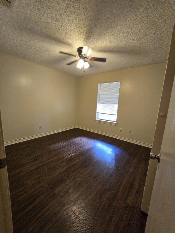 Building Photo - 6898 County Rd 381