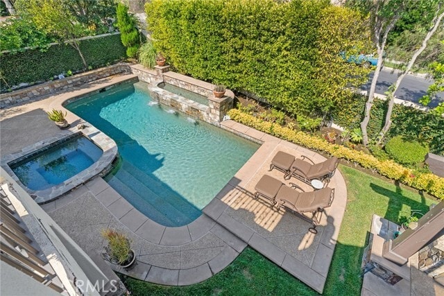 Building Photo - 15 Calle Angelitos