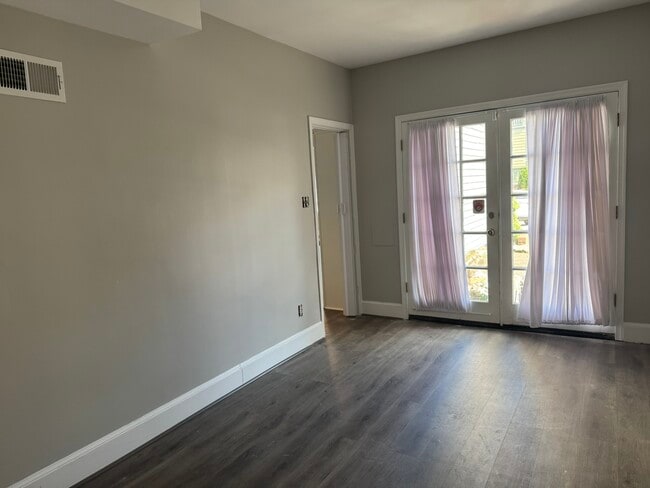 Building Photo - 199 Union St