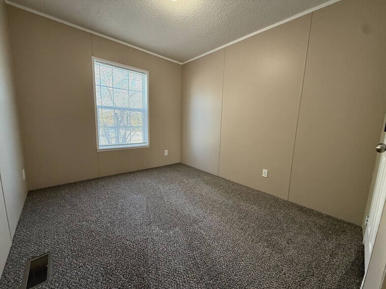 Building Photo - 12457 St Michel Ave