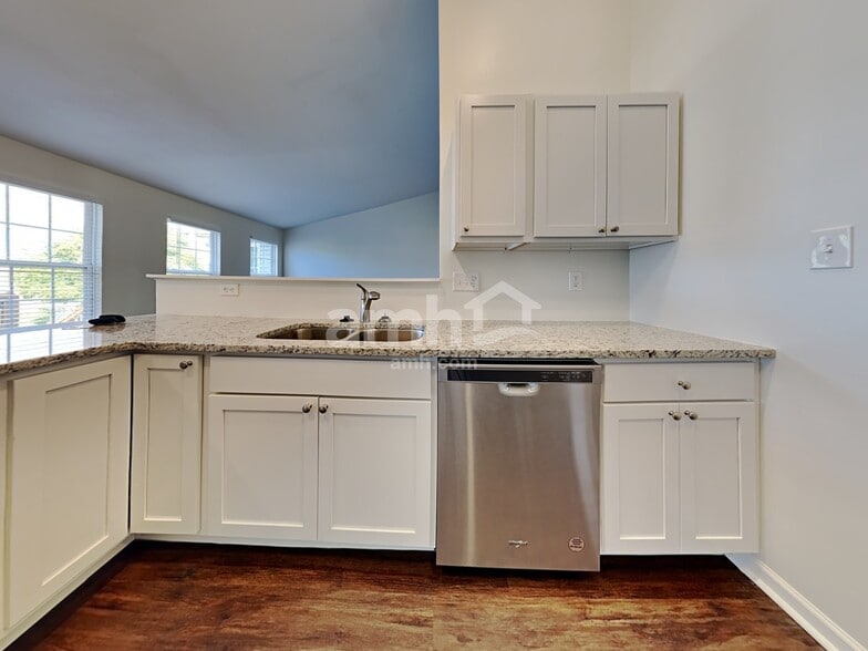 Building Photo - 5668 Appaloosa Cir