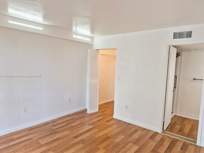 Building Photo - 11800 SW 18th St