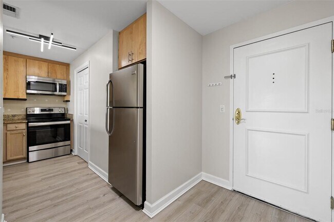 Building Photo - 345 Bayshore Blvd