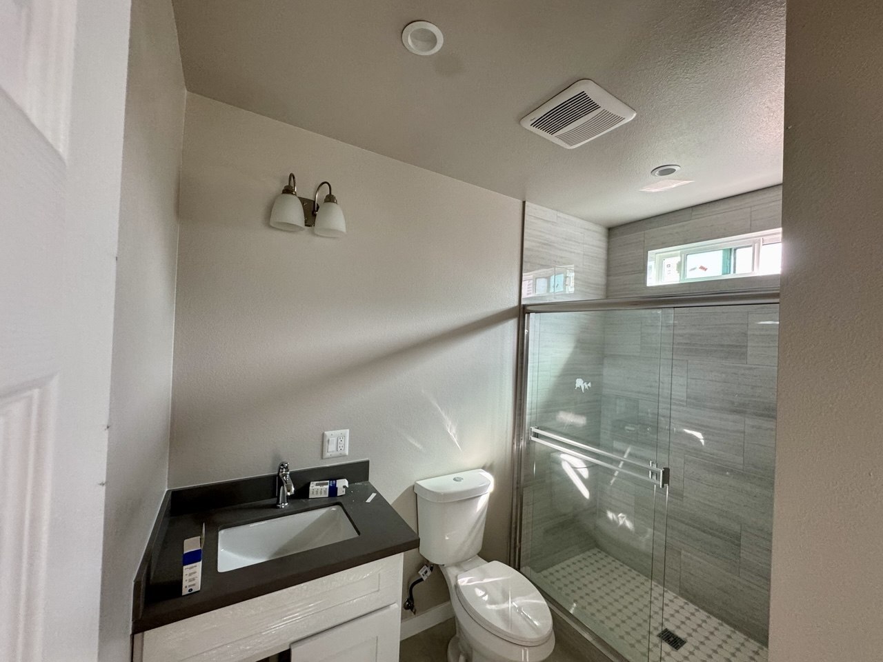 Building Photo - 9636 S Harvard Blvd