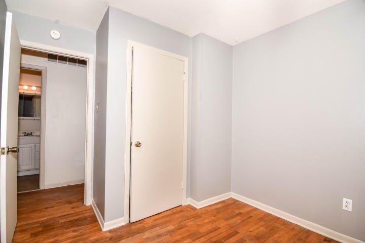 Building Photo - 2407 Clark Ln