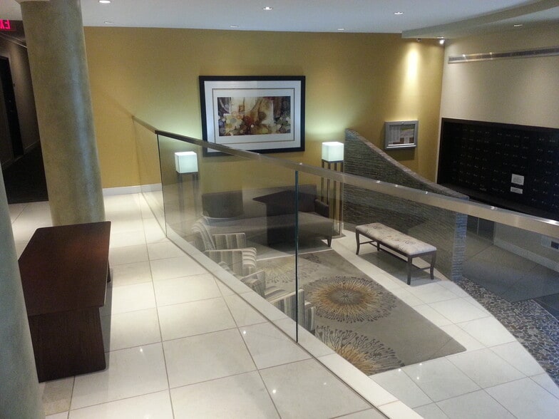 Entrance area - 3601 Wisconsin Ave NW