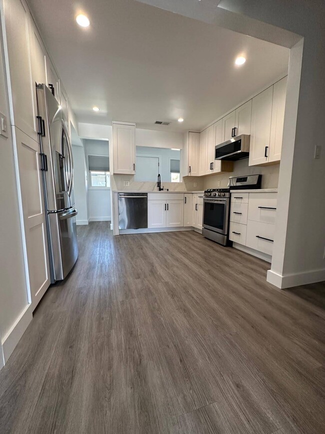 Building Photo - 2485 W Ave 133rd