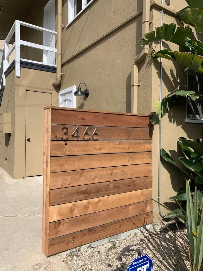 Building Photo - 3466 Glendon Ave