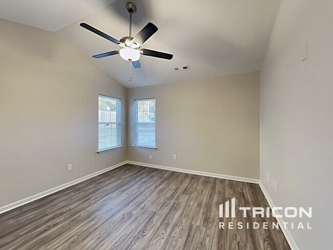 Building Photo - 5434 Peachwood Dr