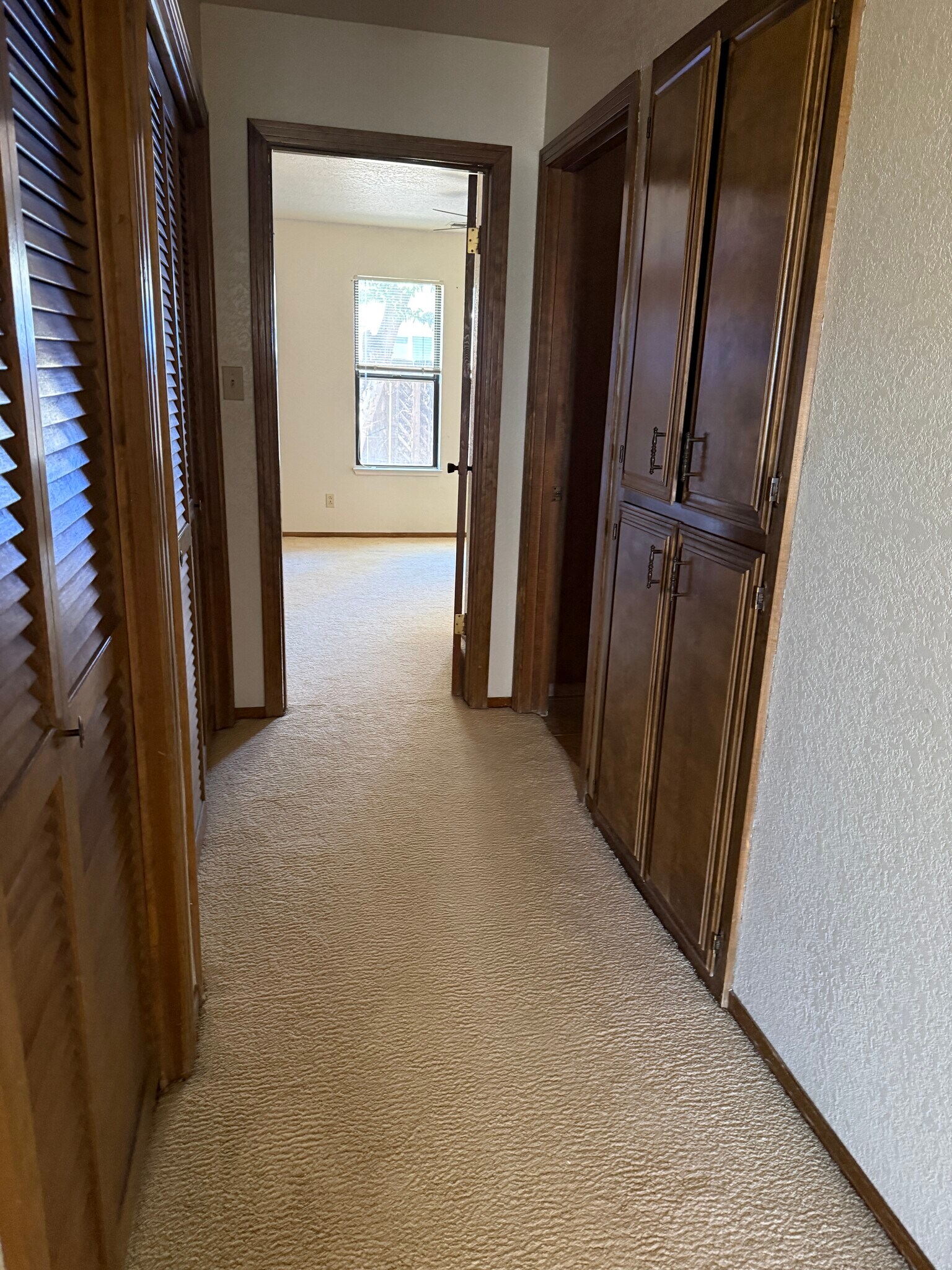 Building Photo - 1815 Azure Ct