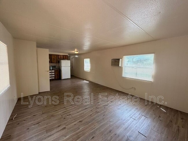 Building Photo - 8146 Tolles Dr
