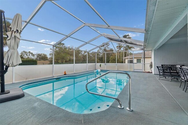 Building Photo - 1062 Greenturf Rd