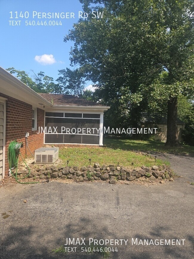 Building Photo - 1140 Persinger Rd SW