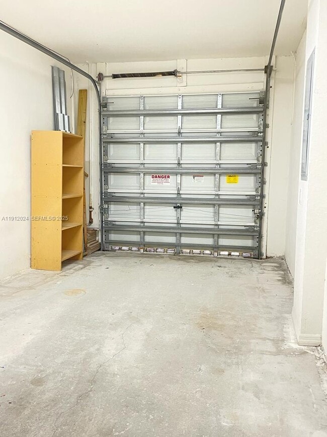 Building Photo - 14934 SW 41st Ln