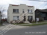 Building Photo - 65 Williams St