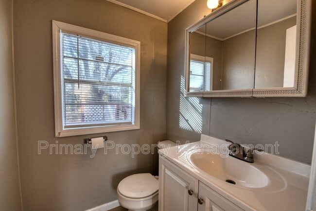 Building Photo - 2469 NW 36th Terrace