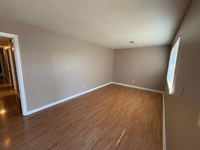 Building Photo - Birmingham/Ensley