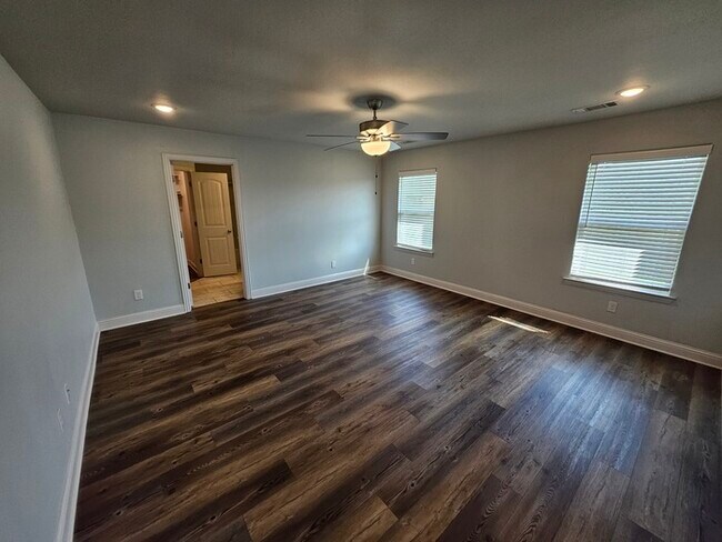 Building Photo - Charming 3 beds 2 baths in Sherman!