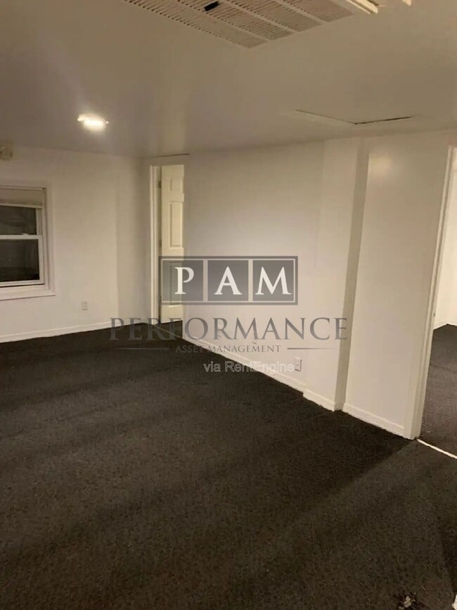 Building Photo - 1208 59th St