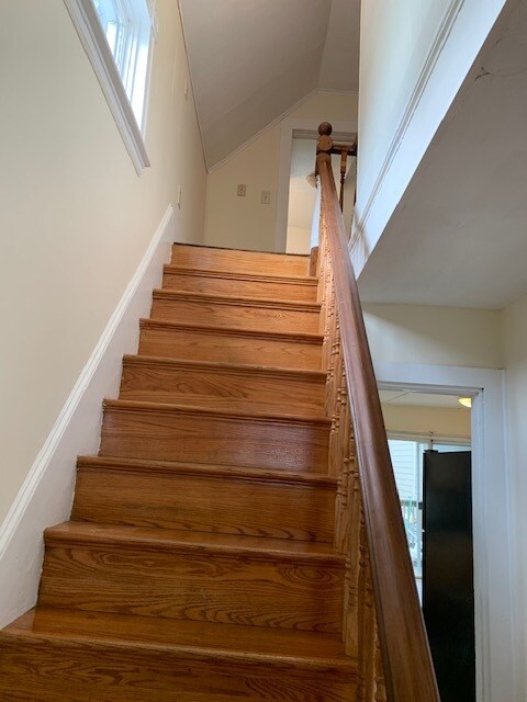 Building Photo - 84 Grant St