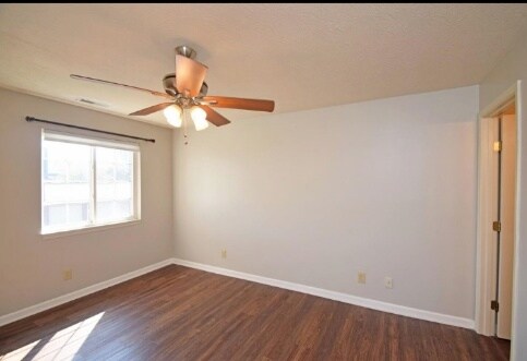 Building Photo - 7307 Chatham Ct