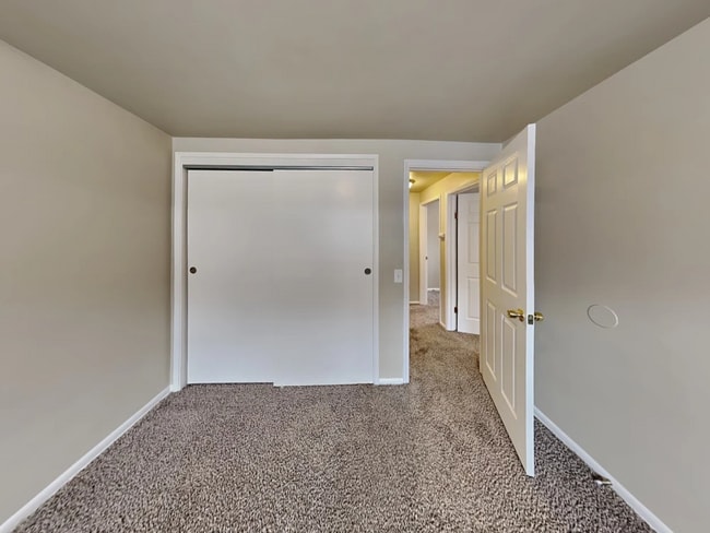 Building Photo - 7734 S Mission Dr