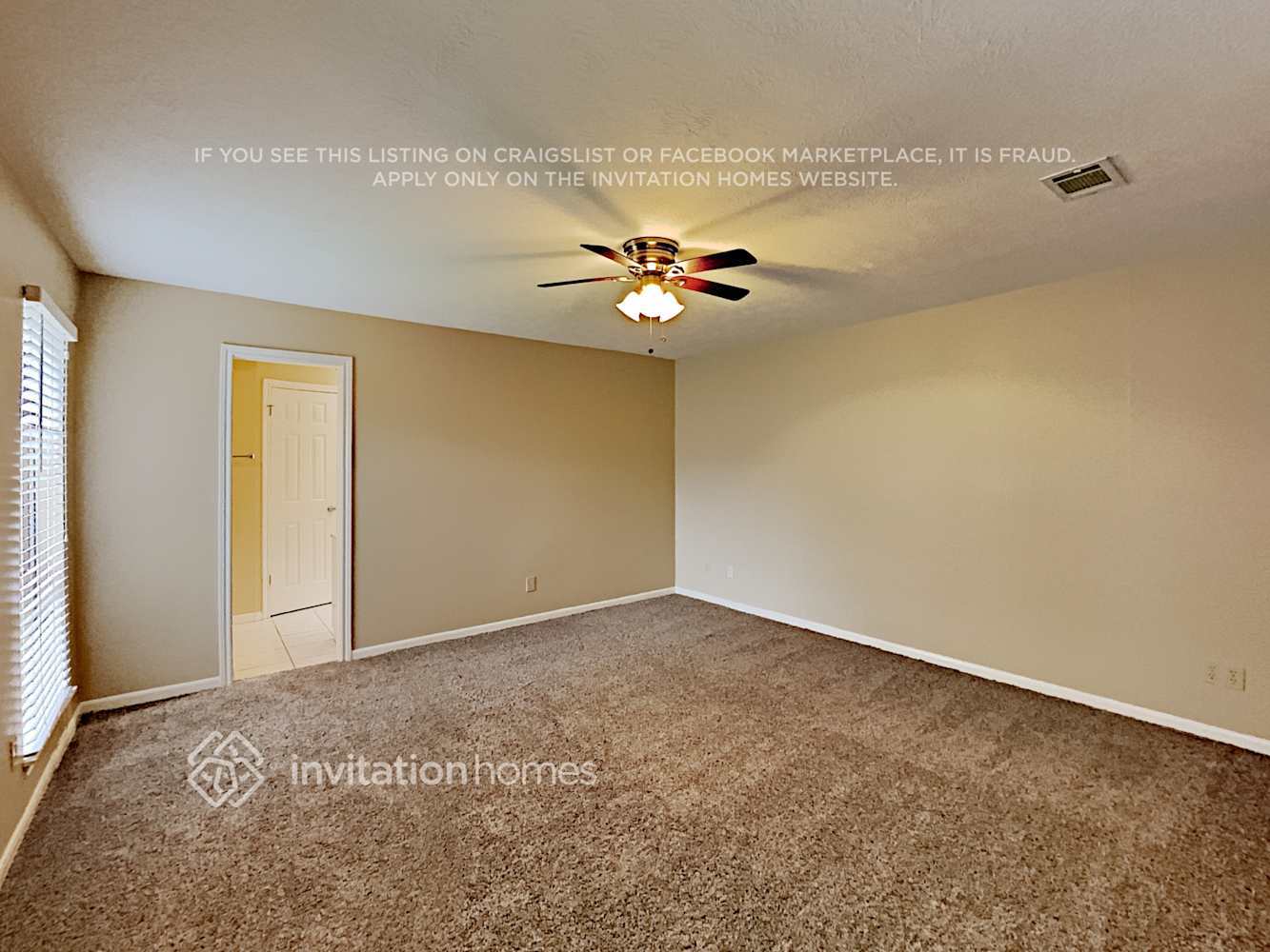 Building Photo - 15019 Seahorse Dr