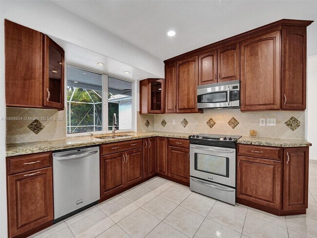 Building Photo - 5405 McKinley St