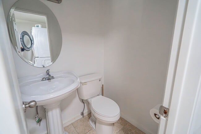 Building Photo - 2 Bedroom Home in Friendly Valley in 55+ C...